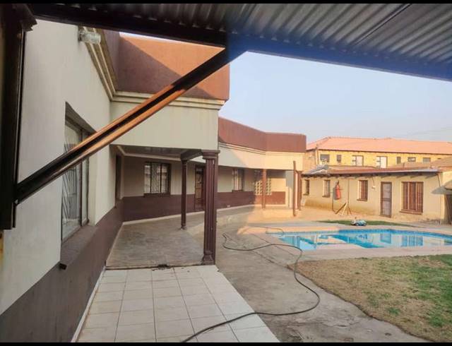 5 BEDROOM HOUSE FOR SALE IN MID ENNERDALE